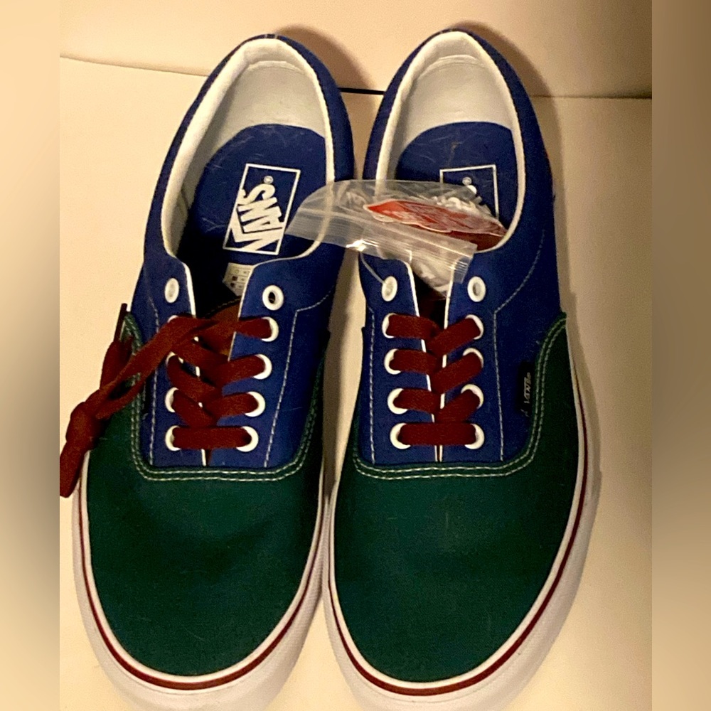 Vans Doheny Men’s 11. NWT, Multi-color